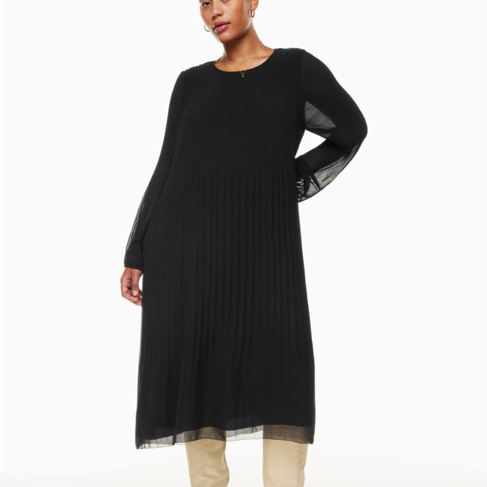 Aritzia Wilfred Daydreamer Midi Dress black medium crepe